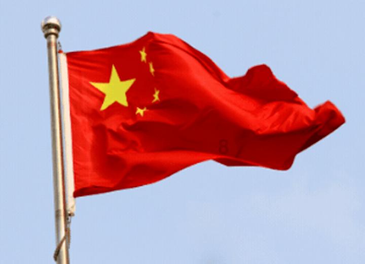 媳妇将一把干面条直接扔锅里,不加一滴水,5分钟后全家傻眼了